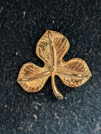 Broche vintage trèfle