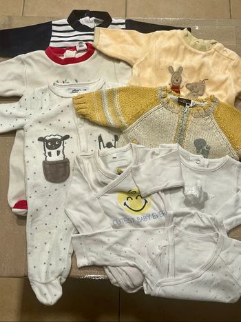 Lot de 8 vêtements hiver 1 mois