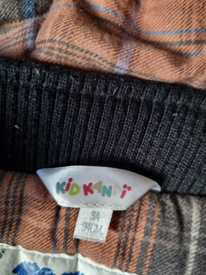 Manteau noir zippée avec boutons à capuche 3ans - photo numéro 7