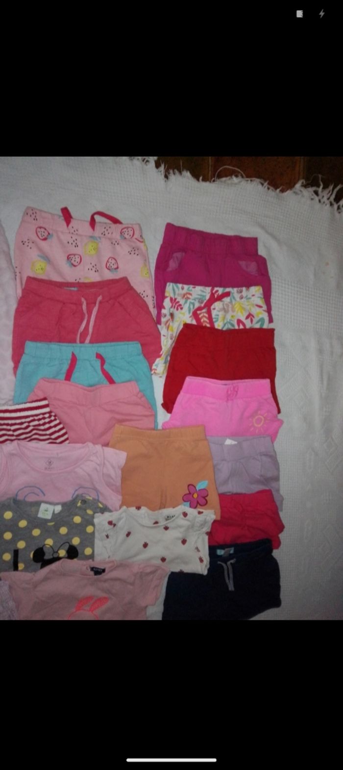 GROS LOT FILLE 6 et 9 mois - photo numéro 6