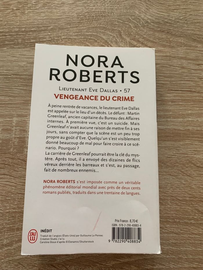 Lieutenant Ève Dallas vengeance du crime - photo numéro 2