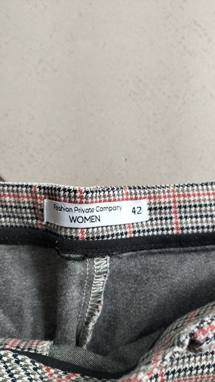 Pantalon ajusté - photo numéro 5