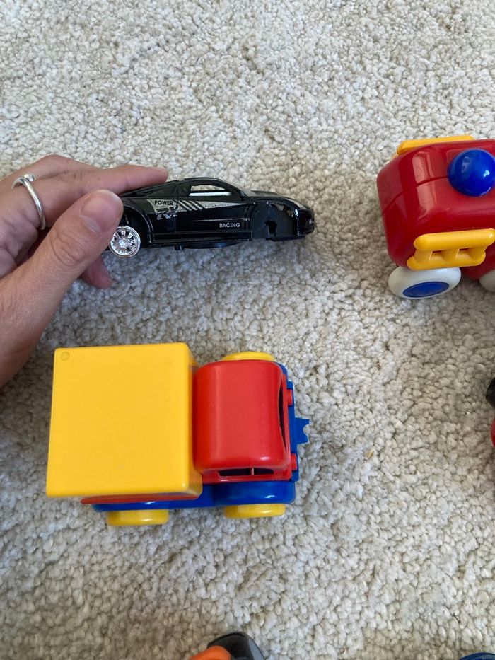 Ensemble de voitures - photo numéro 3