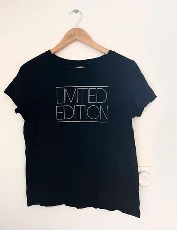 T shirt avec écritures