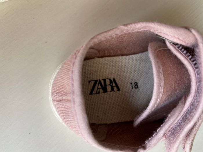 Lot de 2 paires de chaussures Zara T 18 - photo numéro 7