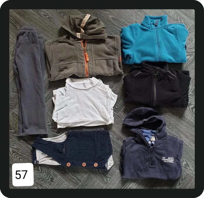 Lot de 8 vêtements hiver garçon 4 ans