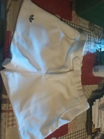 Short adidas de tennis vintage taille M année 70 80