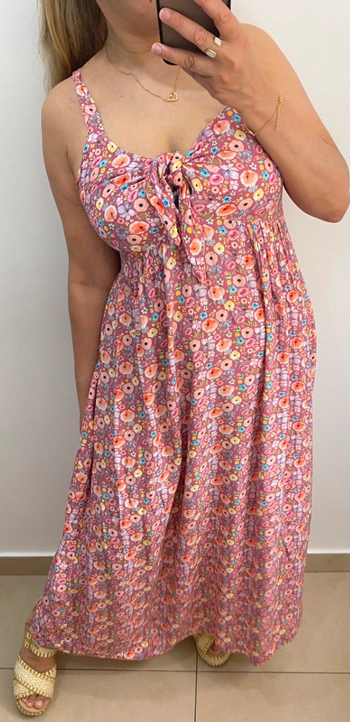 Robe longue fleurie taille 38 - photo numéro 2