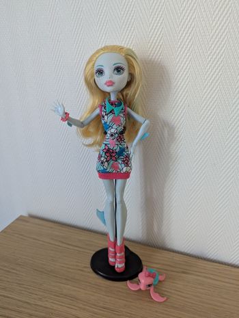 Poupée Monster high Lagoona ghoul's beast pet