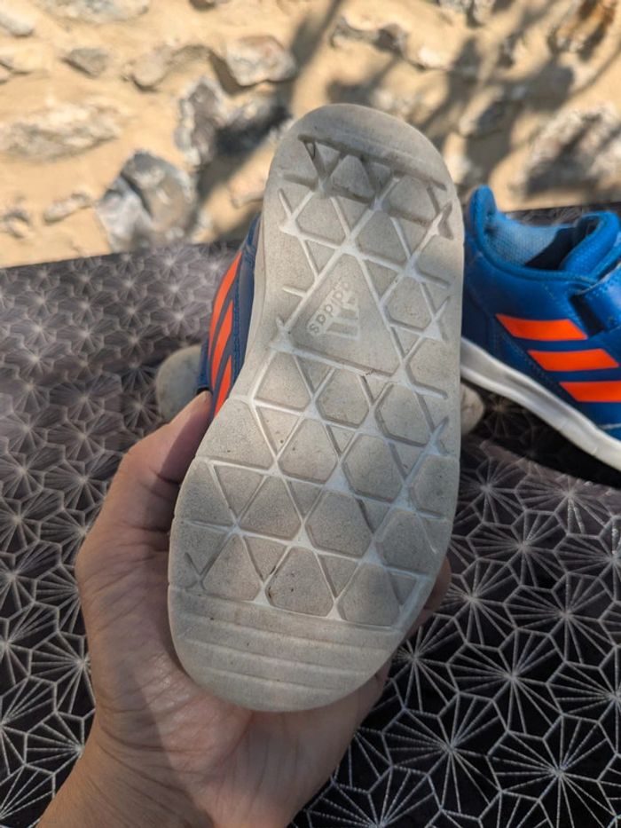 Baskets Adidas garçon – Pointure 26 - photo numéro 4