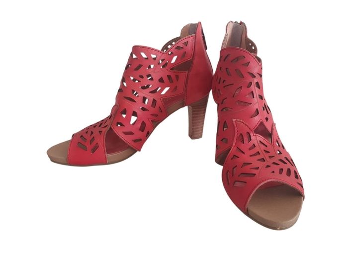 Sandales Laura Vita en Cuir Rouge- Élégance & Confort- Pointure 40
- photo numéro 2