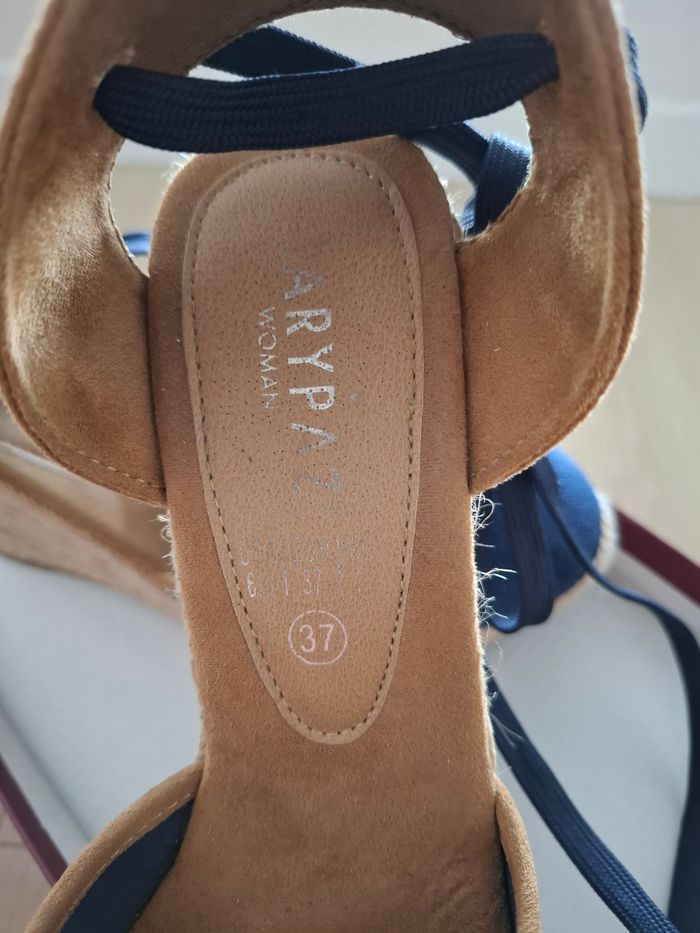 Chaussures compensées à lacets Marypaz en très bon état - photo numéro 3