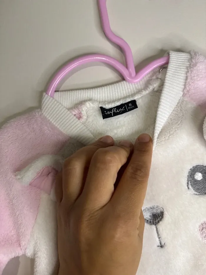 👚 pull chaud hiver - bébé fille - 6 mois - influx - très bon état - photo numéro 4