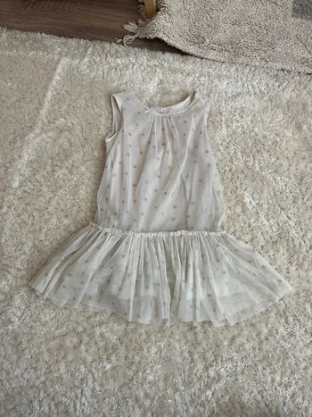 Robe Zara 5ans 110 cm beige tulle étoile doré 🤍