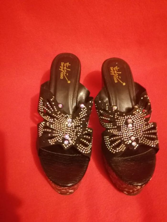 magnifique sabot d'été neuve