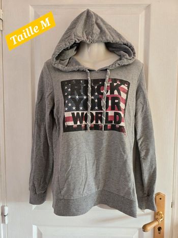 Sweat à capuche Taille M "Only"