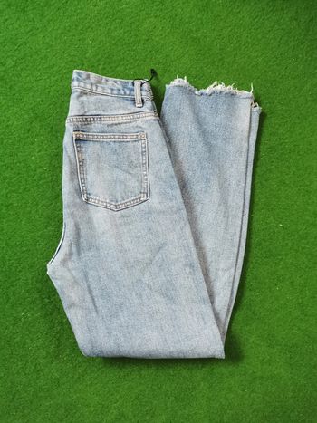 Jeans bleu Prettylittlething T34