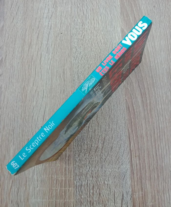 Keith Martin 📚 Défis fantastiques/40 Le spectre noir Lvdelh - photo numéro 3