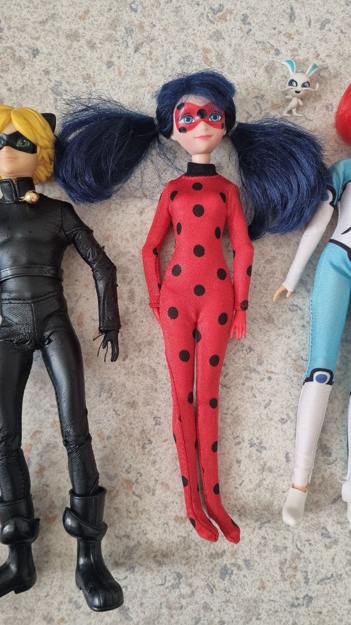 Lot 4 figurines miraculous - photo numéro 4