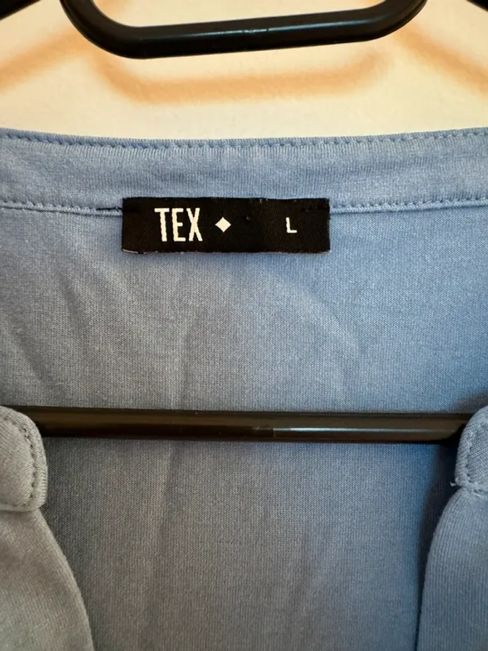 Chemise bleue - photo numéro 3