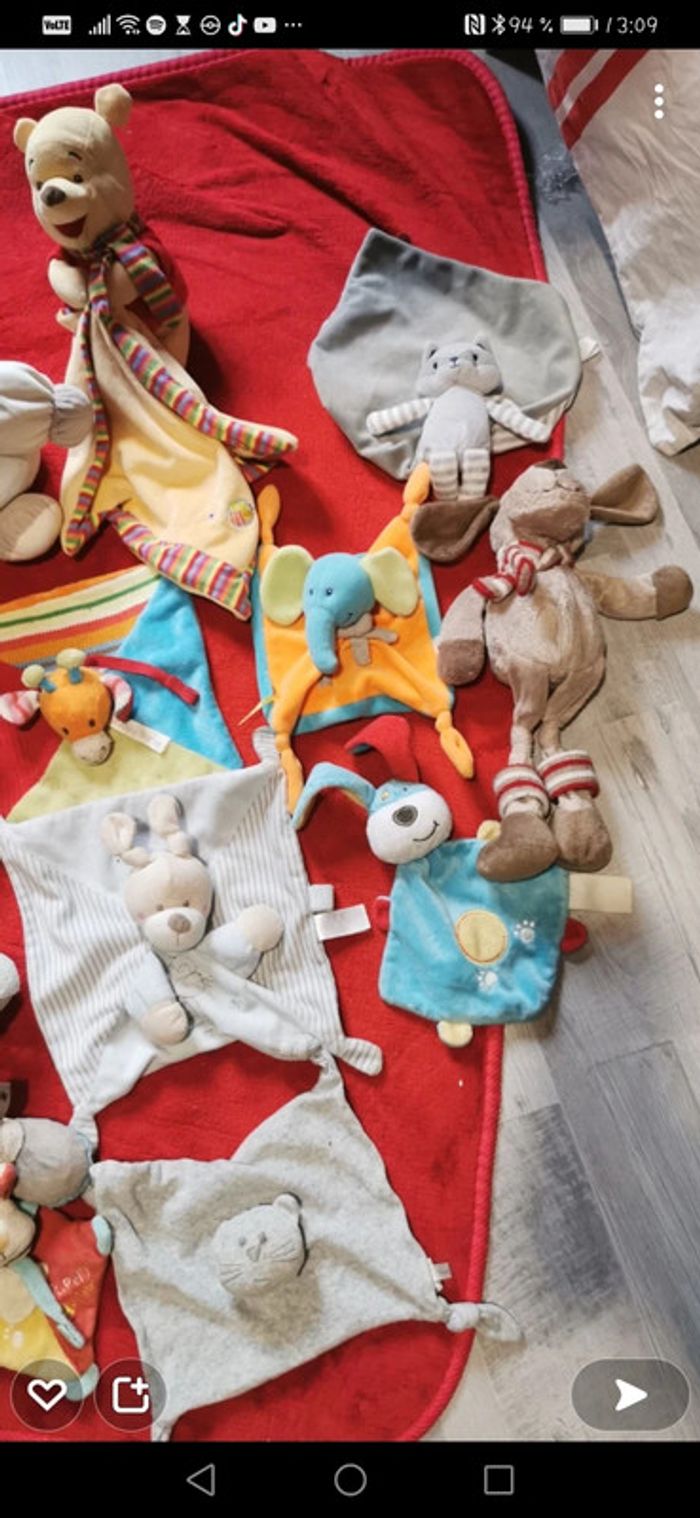 Doudou en lot ou à l'unité Winnie mickey - photo numéro 4