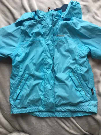 Imperméable avec capuche 7-8 ans