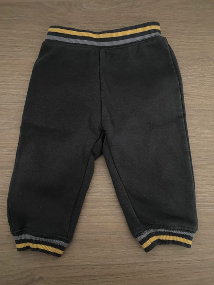 Lot 3 joggings 6 mois - photo numéro 7