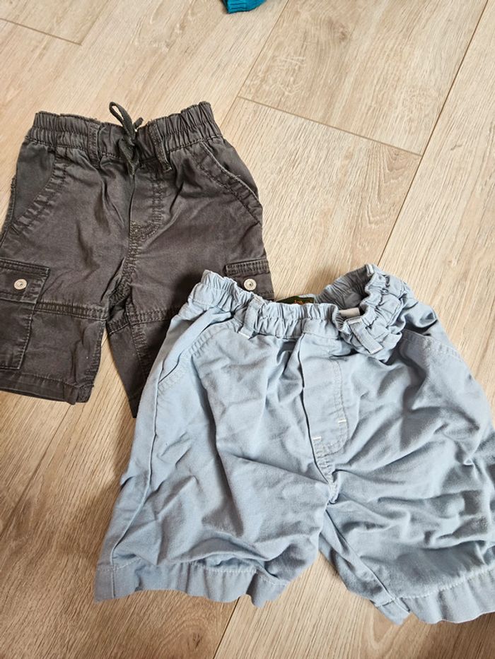 Lot 2 shorts Mexx & Timberland 12 mois - photo numéro 2