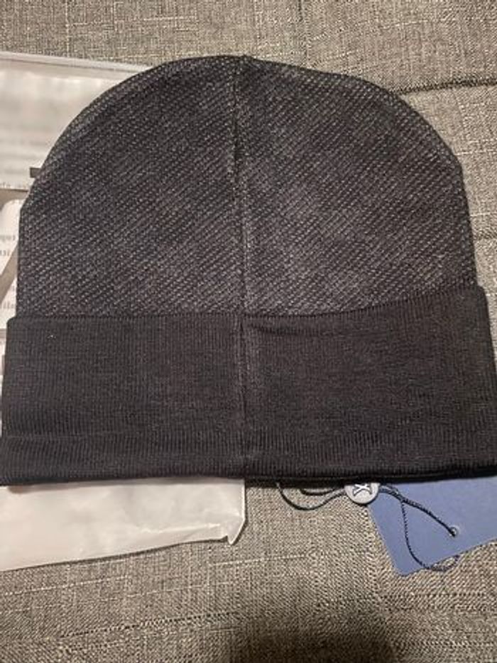 Bonnet neuf - photo numéro 2