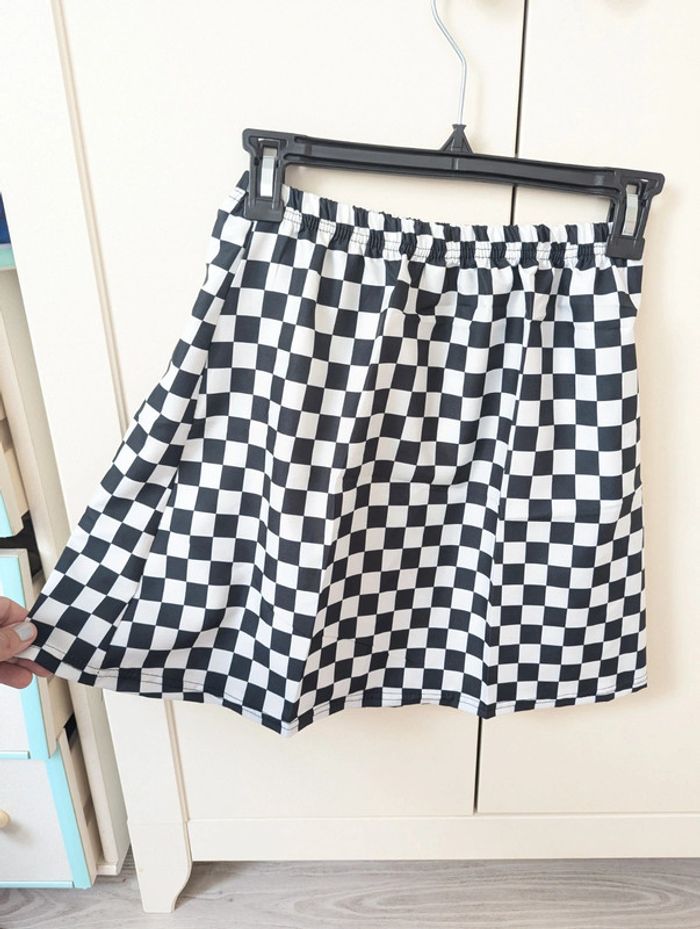 Minijupe a carreaux type damier noir et blanc taille S 36 - photo numéro 2