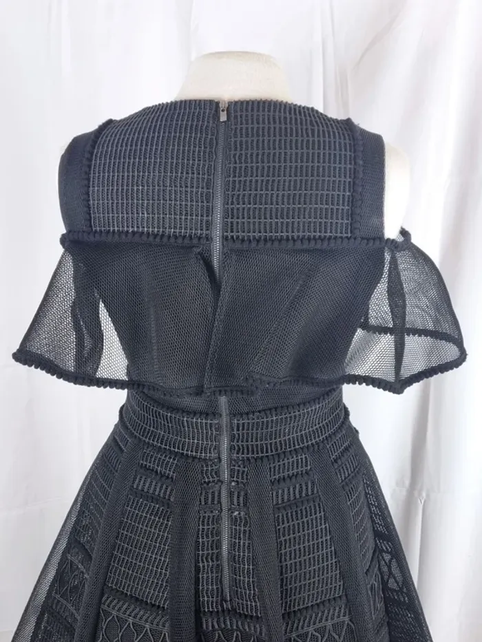 Robe Maje noire modèle Rosalie très original pour soirée cocktail sans manches T1/36/S - photo numéro 7