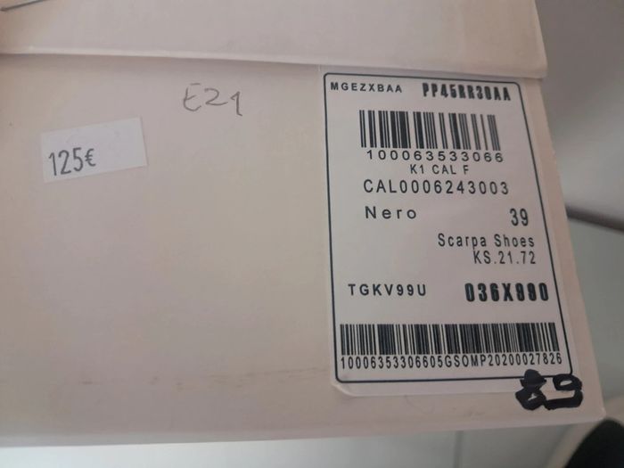 Rinascimento baskets noire et blanche P.39 - photo numéro 8