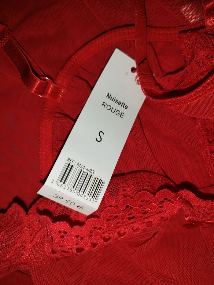 Nuisette rouge - photo numéro 3