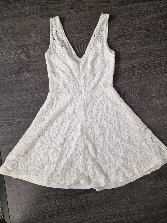 Robe blanche - photo numéro 2