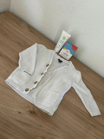 🎉 Cardigan en maille blanc KIABI 6M 🎉