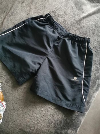 Short de sport 8 ans