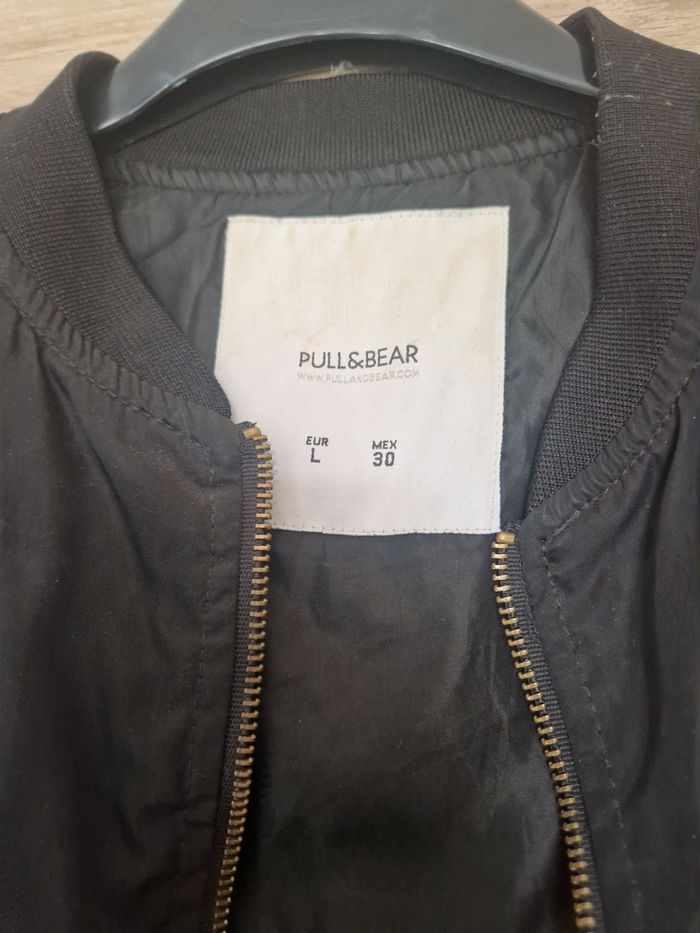 Veste bomber noire taille L pull&bear - photo numéro 2
