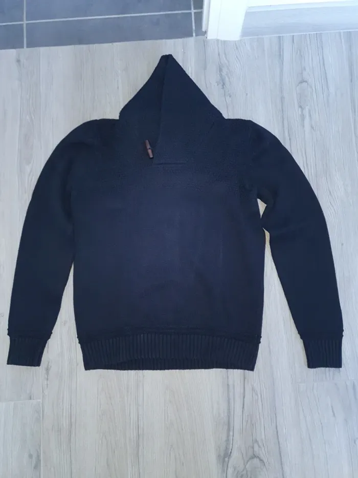 Pull col roulé bleu marine taille M