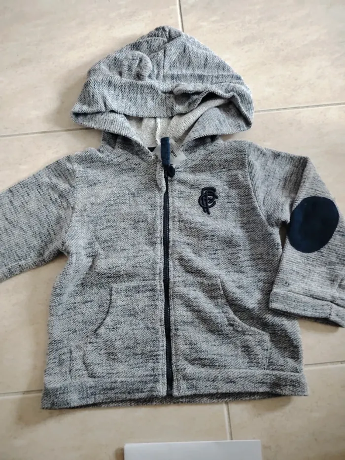 Gilet bébé - photo numéro 2