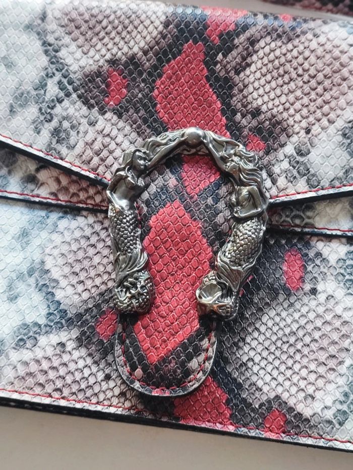 Sac pochette python rose foncé blanc et gris à chaîne - photo numéro 3