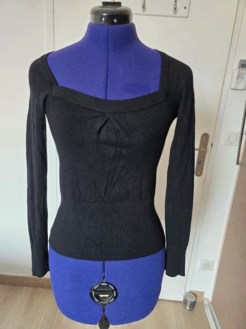 Pull noir