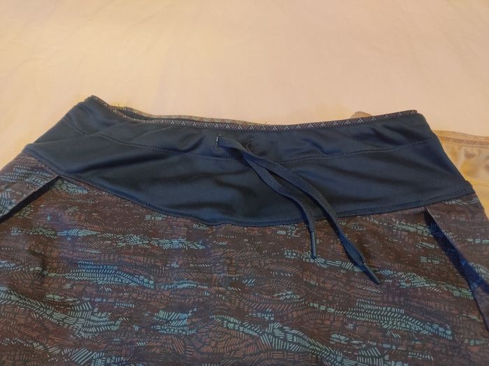 Lot 2 jupes shorts Quechua - photo numéro 2