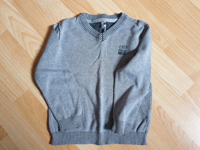 Pull gris
