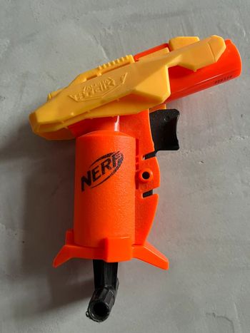 Petit pistolet nerf