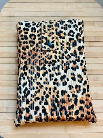 Pochette pour livre broché 28X21 léopard 