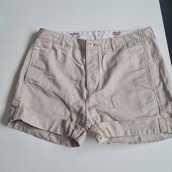 Short beige