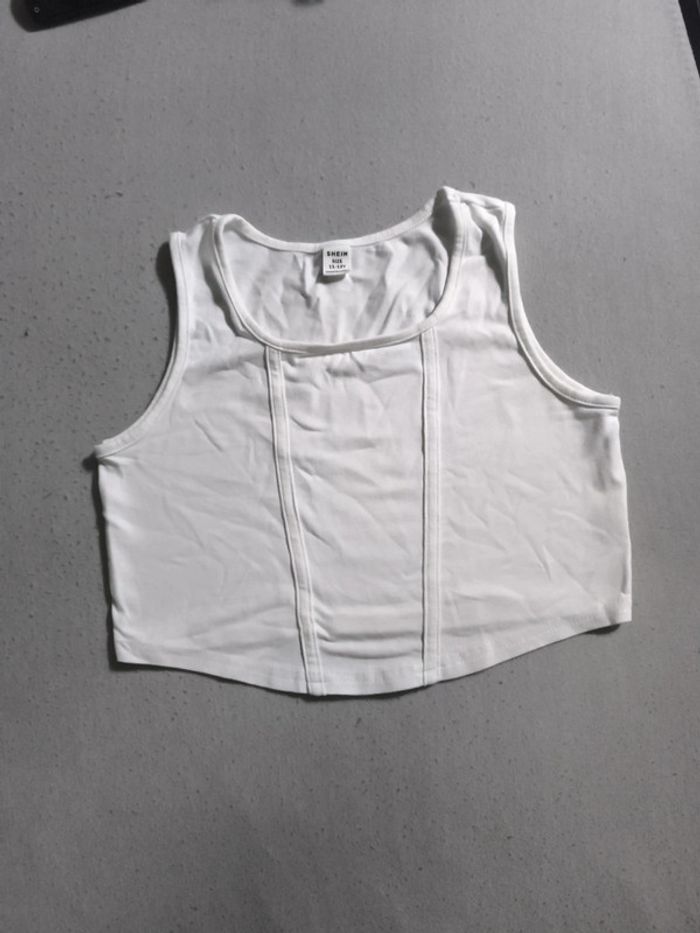 Croc top