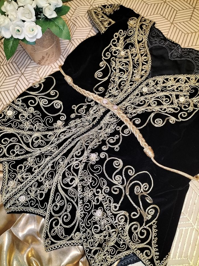 Tenu traditionnel karakou Algérois - photo numéro 3