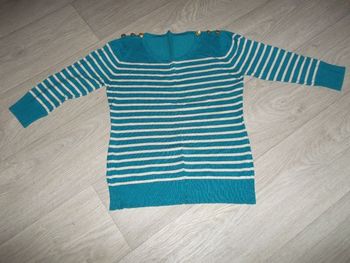 Pull dégriffé turquoise et crème déco boutons taille 36 TBE