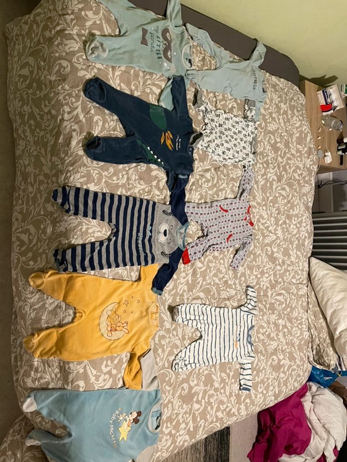 Vends lot 9 pyjama - photo numéro 2